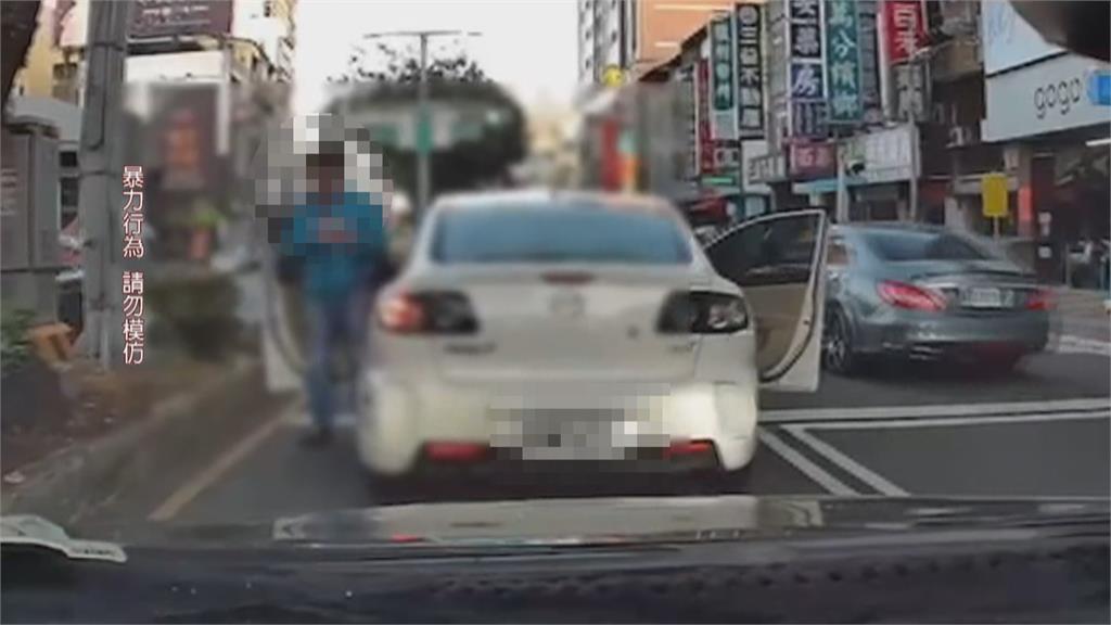 超車就被痛毆嗆聲! 乘客酒後打人悔不當初