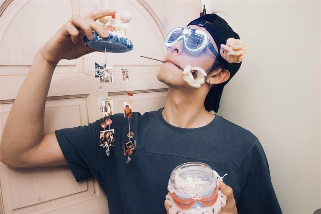 男神曹佑寧31歲生日放閃同框女友!王淨甜喊「愛的小名」禮物也曝光!