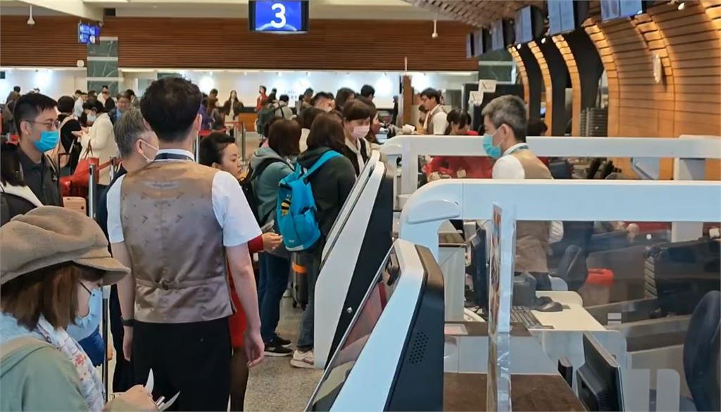 清明連假提前請假出國去 桃機出入境人數逾13萬「超越過年」
