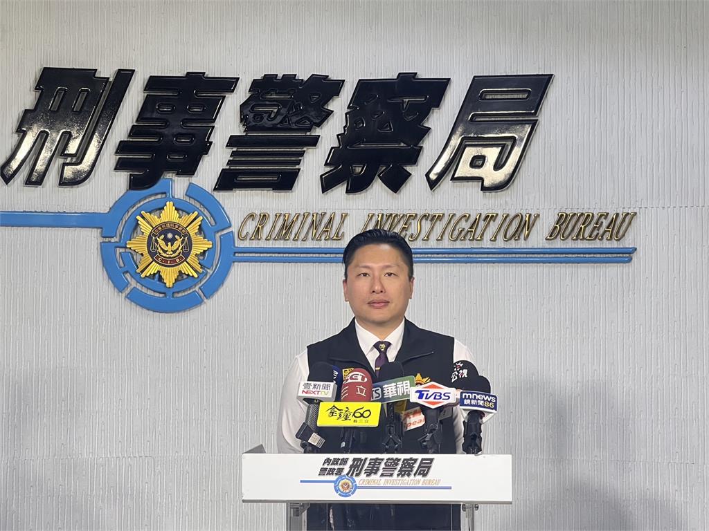 台男去「柬埔寨當詐團幹部」拐豬仔!「連孕婦也逃不過酷刑」21歲惡男遭押回台畫面曝