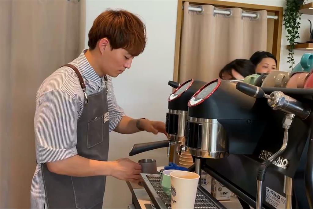 台灣之光!咖啡職人苦練上萬杯 年僅28歲獲世界拉花大賽冠軍