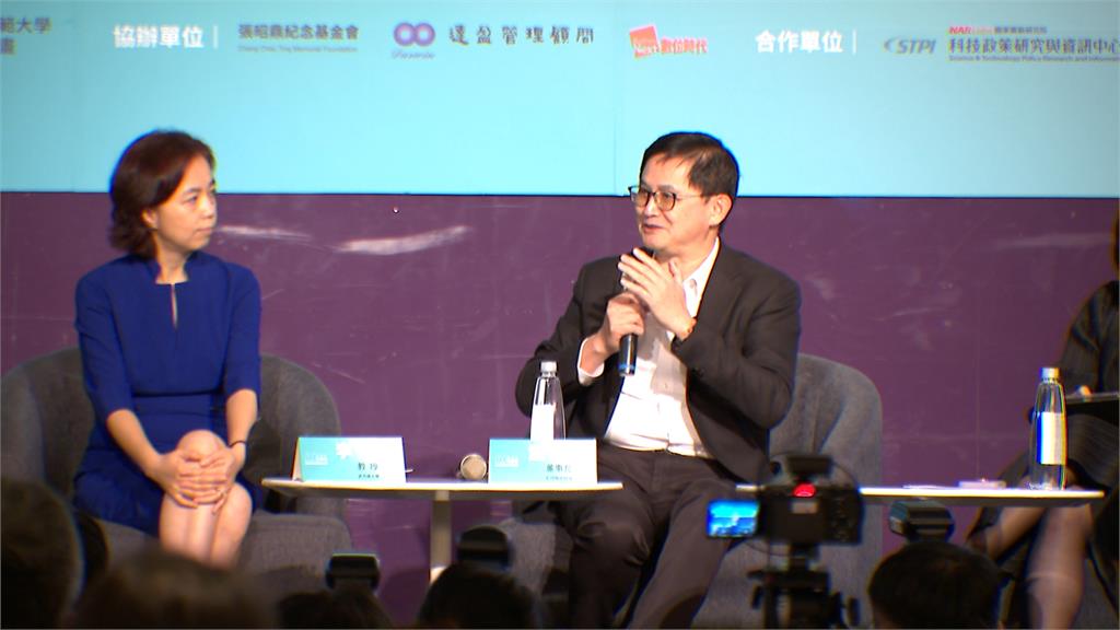 AI還是中學生階段 童子賢:強化能力而非取代 取代產業仍是未知 童子賢:AI還在中學生階段