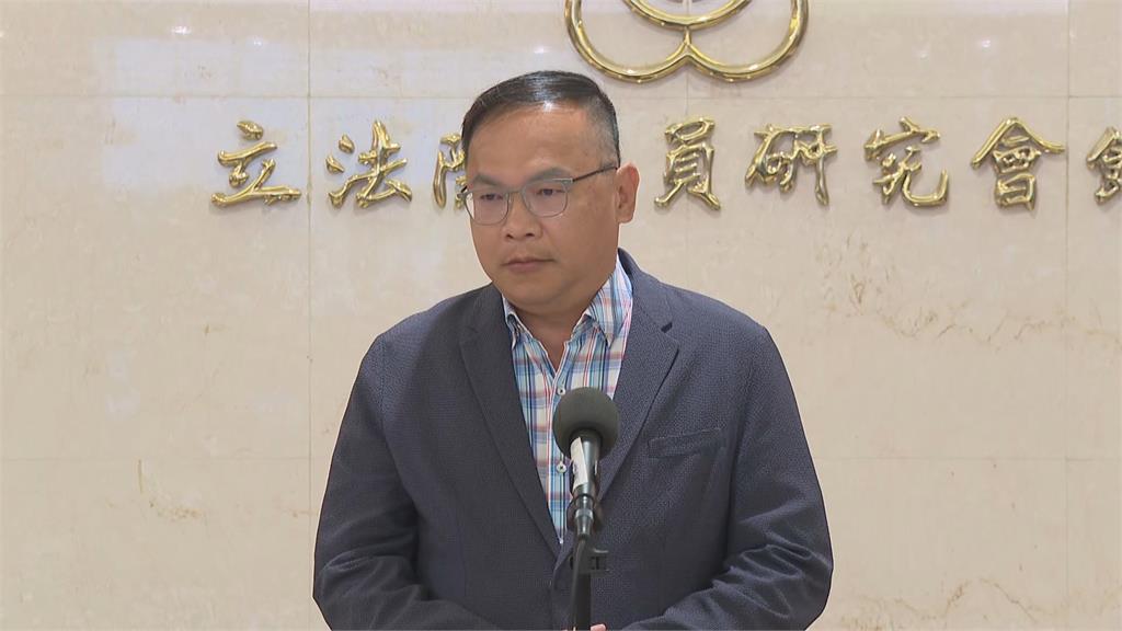 快新聞／黃國昌慘了？遭爆親自指揮「狗仔集團」　王義川嗆告：臭卒仔！