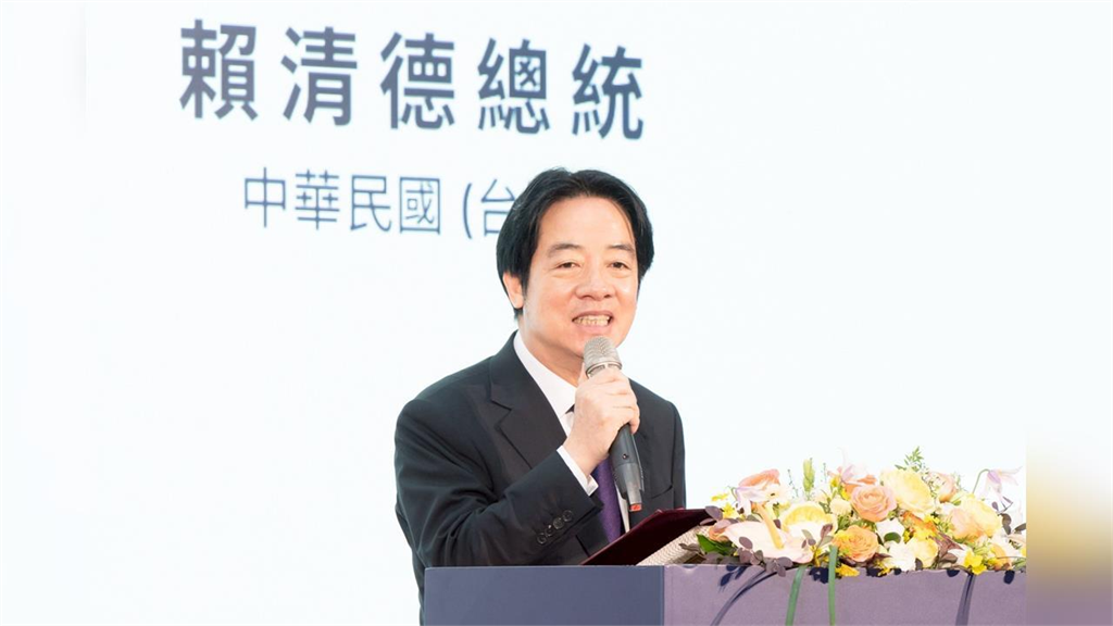 賴清德神似「中國賴氏宗親」?館長亂P圖被抓還酸「血緣不會騙人」網轟:病的不輕