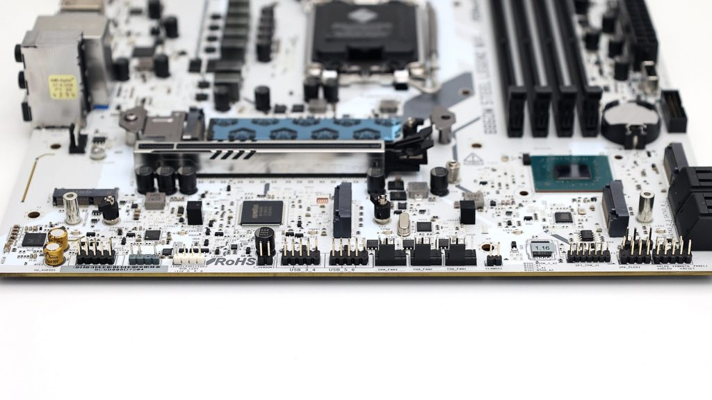 ASRock B860M Steel Legend WiFi 平價銀白色加入 Thunderbolt 4