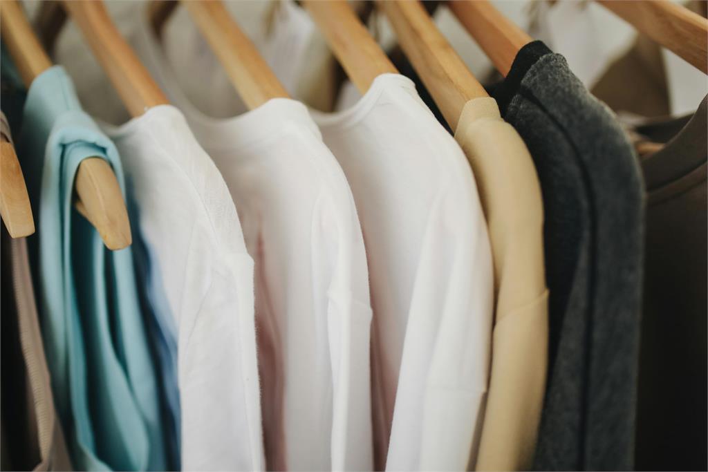 北漂妹怨衣服「越曬越臭」？過來人揭變香小心機再推「這1物」