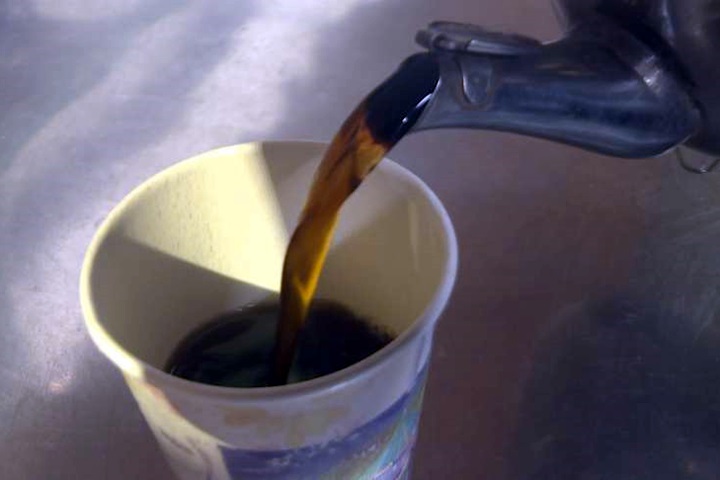 阿北天氣太熱「喝1天然飲品」　竟高血鉀！醫示警：喝太多恐心臟驟停