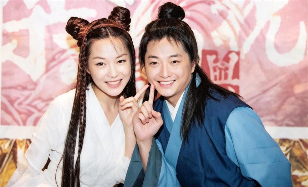 李國超突曬27年前劇照!釣同框女星傻眼爆「第一反應」:很有美肌感