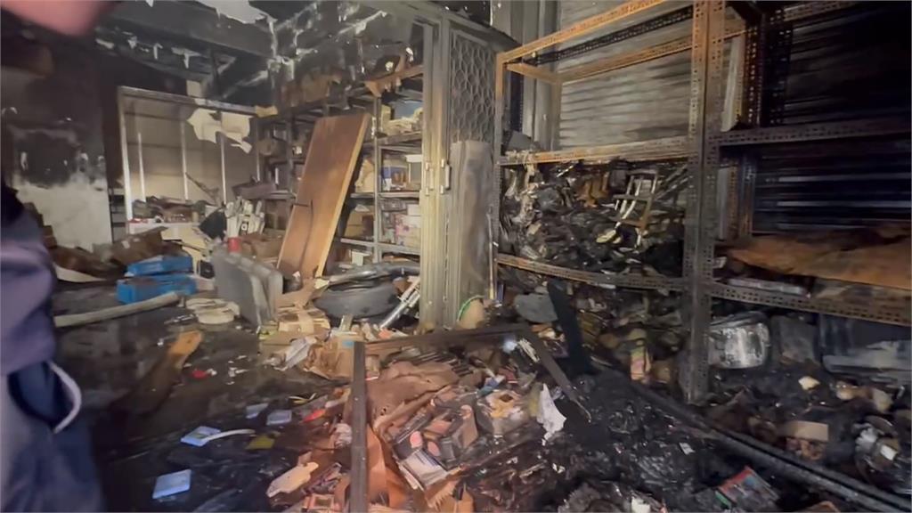 彰化市騎樓機車暗夜竄火　17人受困幸全數獲救