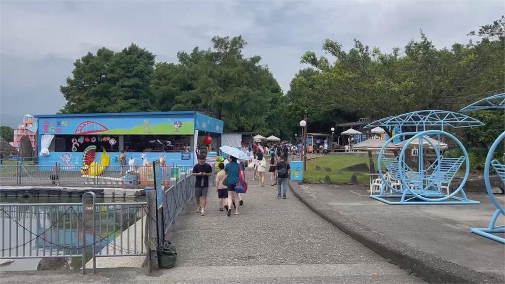 宜蘭童玩節蔥油餅攤「油爆」釀災! 女攤商頸部二度燒燙傷