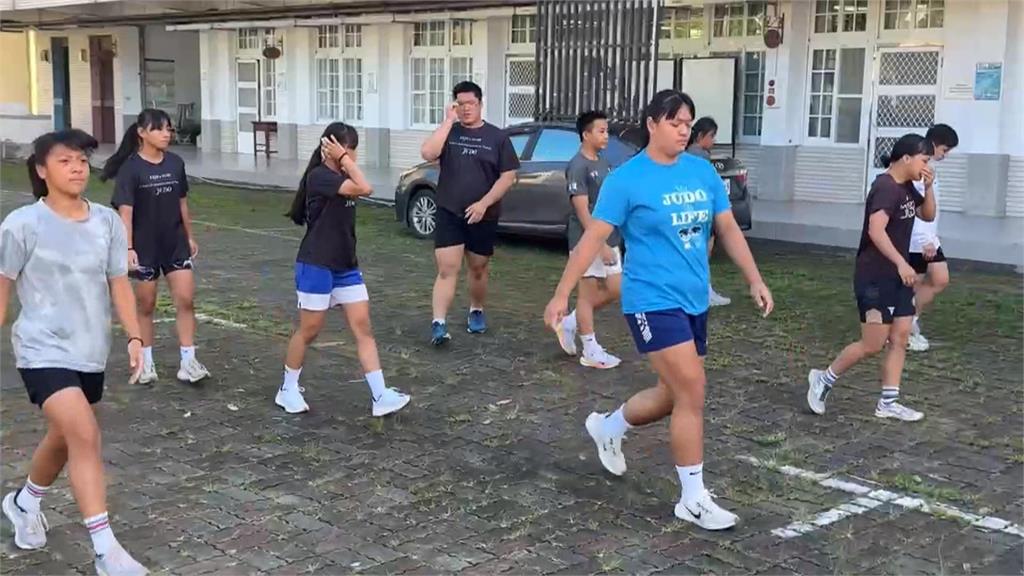 快兩週沒回家！國高中校隊移地訓練　高雄山區聯外道路斷「校方急求援」