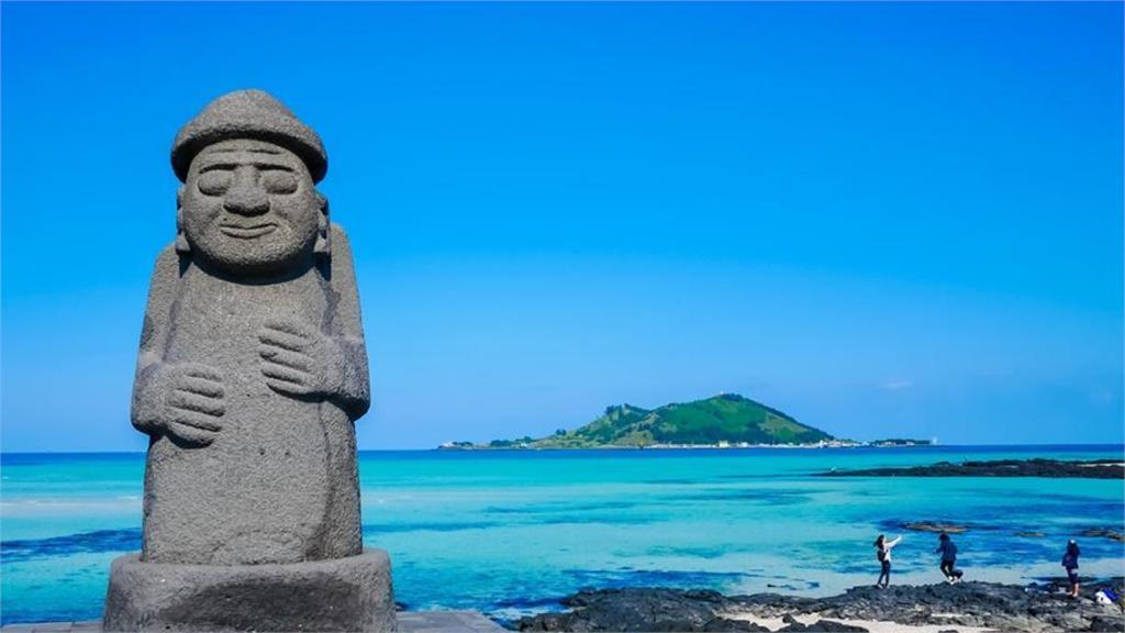 他嘆台客擠滿日本「沖繩＝墾丁」！欽點「這1地」占優勢掀論戰：更神秘