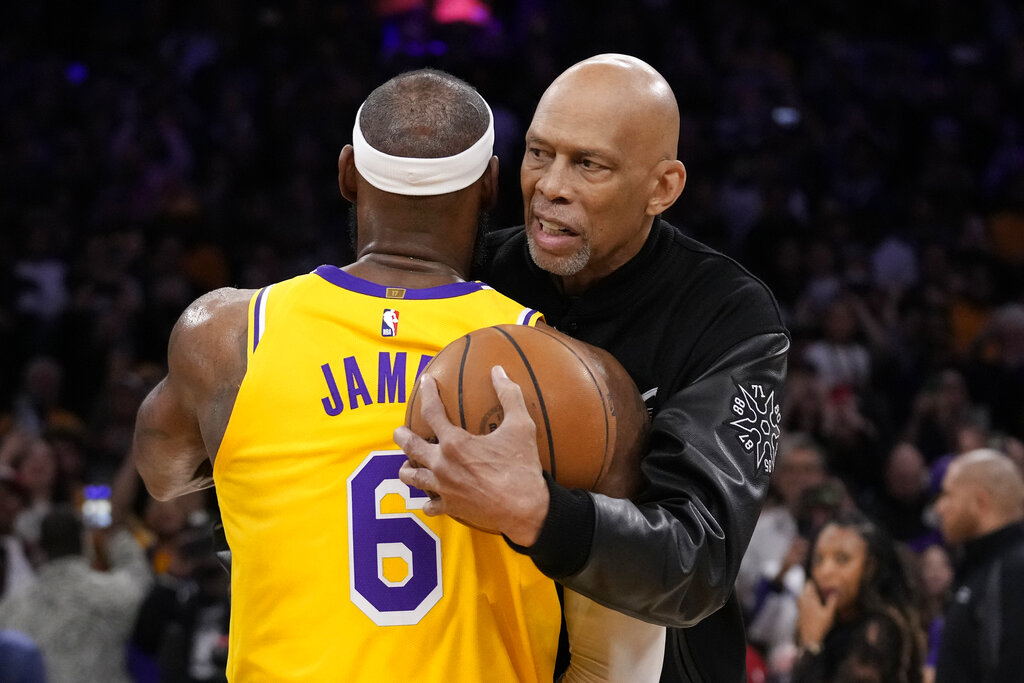 NBA(影)/詹皇寫歷史!投進生涯第15000球 只落後他一人