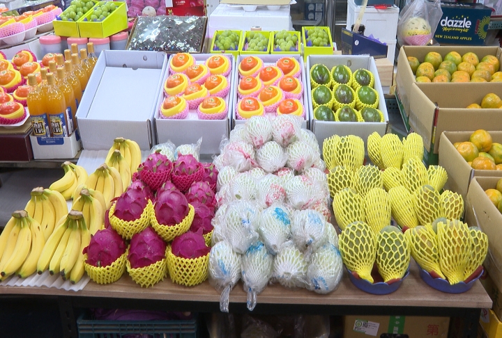 天母水果攤「3顆芭樂600元」引熱議 台北第一果菜市場批發價創新高