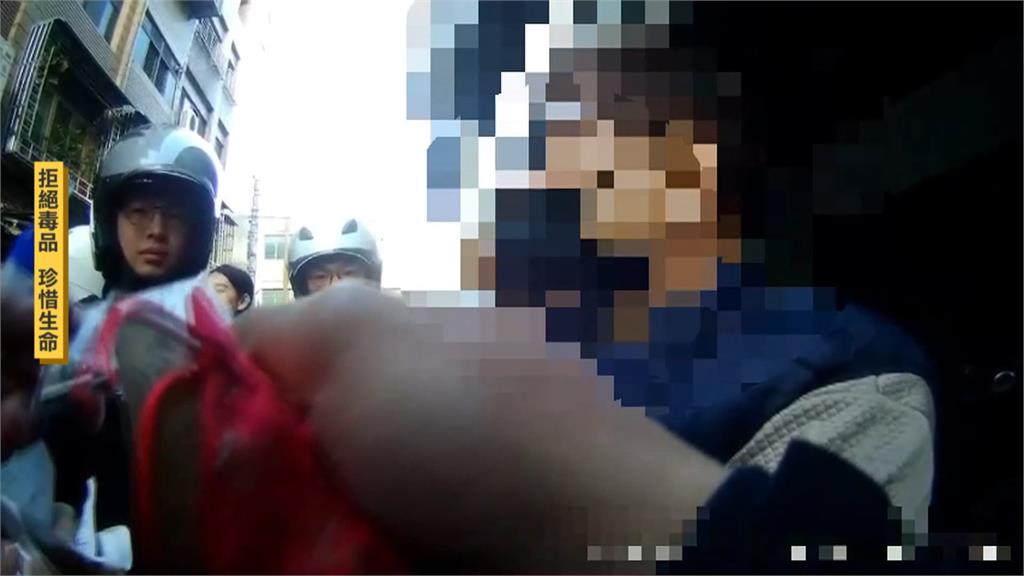 獨/運毒車「急煞」被盯上! 安非他命藏「金飾袋」遭逮