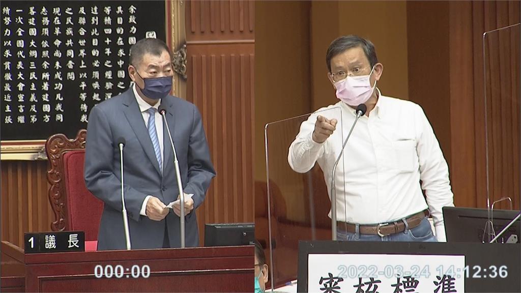 快新聞／遭爆議長室內「嗆這句」挨轟耍流氓　北市副市長彭振聲3度鞠躬道歉