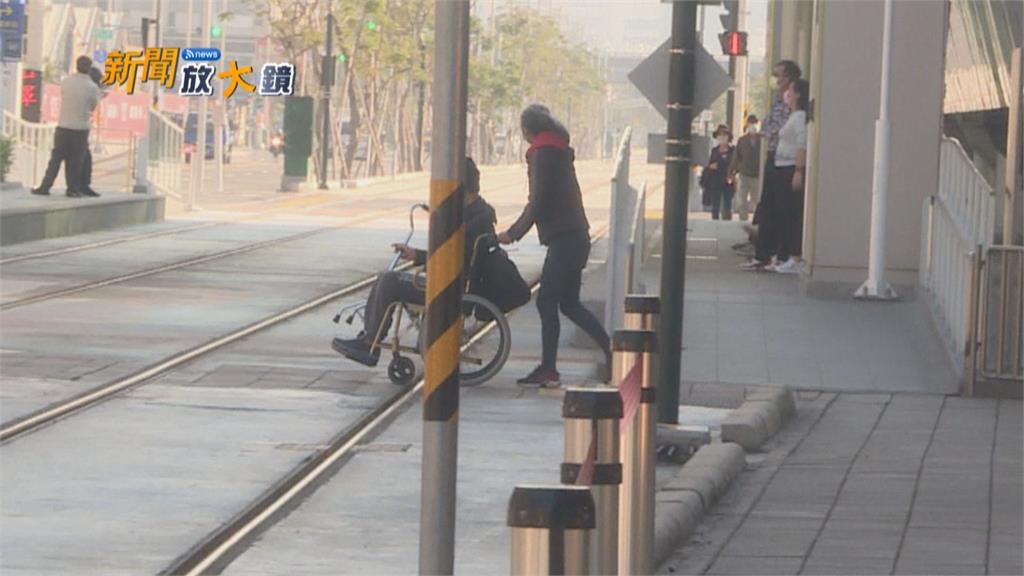  高雄輕軌藝文通路　民眾行車誤闖事件頻傳