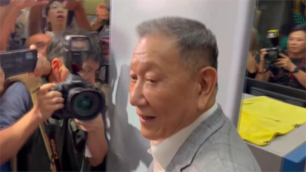 京華城案柯文哲難逃法律責任? 藍綠議員喊話蔣萬安「勒令停工」