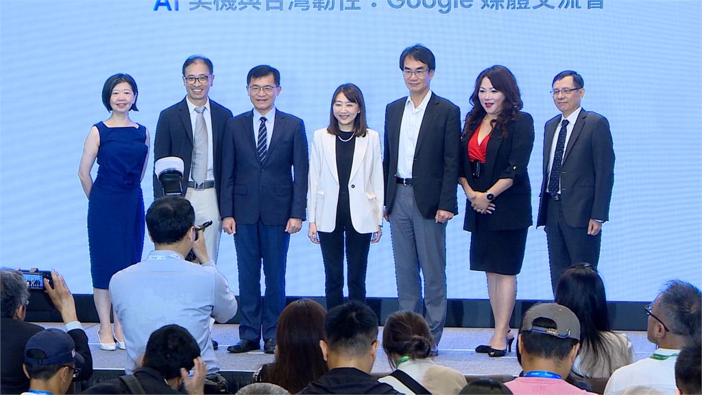 電腦比人腦強太多!1秒讀完1500頁文件AI將掌握台3.2兆經濟效益