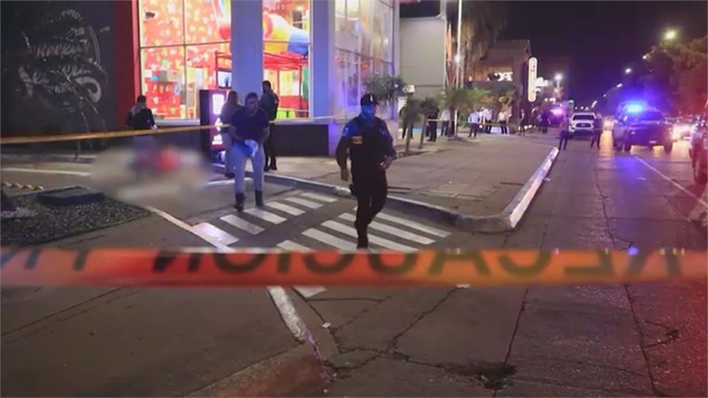 驚悚！墨網紅「直播到一半遭槍殺」　數十萬粉絲目睹
