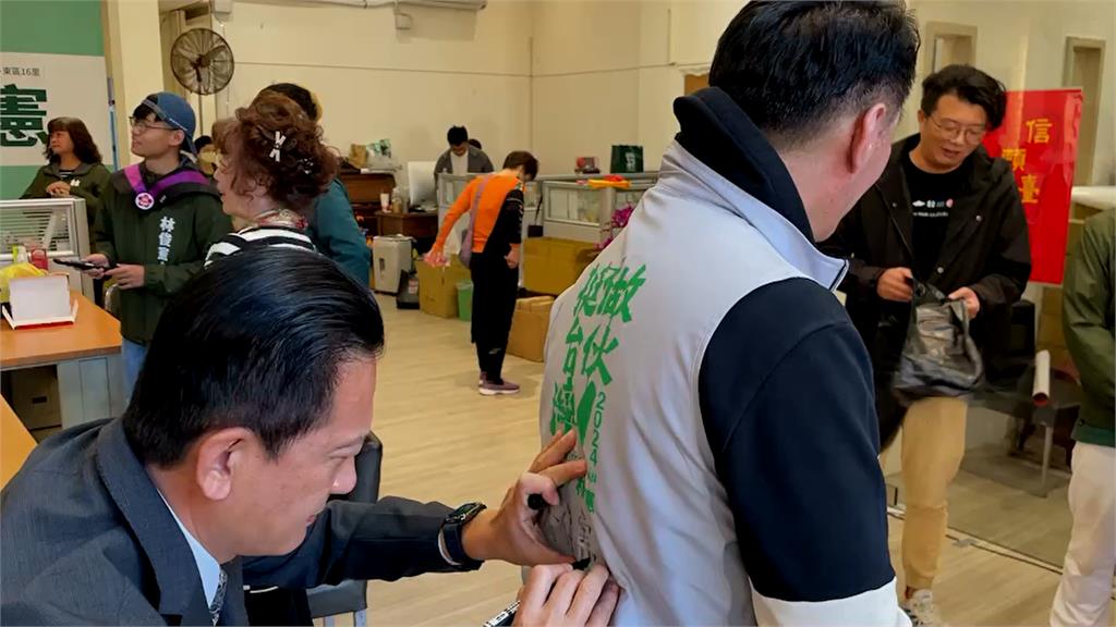 快新聞/全國第一人!林俊憲自行宣布當選 與支持者分享喜悅畫面曝