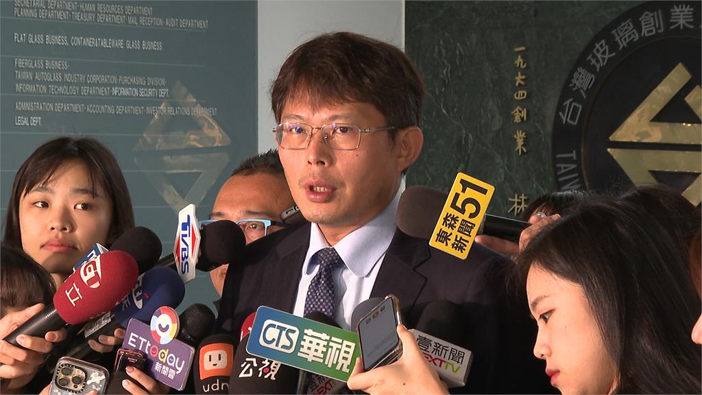 黃國昌代理主席上任首日 傳阿北卸任逾3000人申請入黨