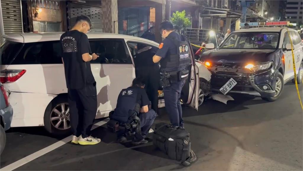 快新聞/暗夜槍響!三重1詐騙車手拒捕逃逸 警連轟22槍逮人
