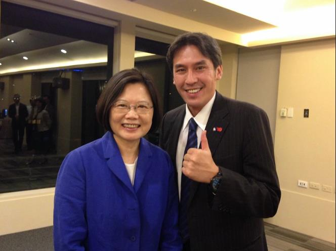 台灣不屬於中國一部分!賴清德正面回應政大生提問、呼籲「務實台獨」