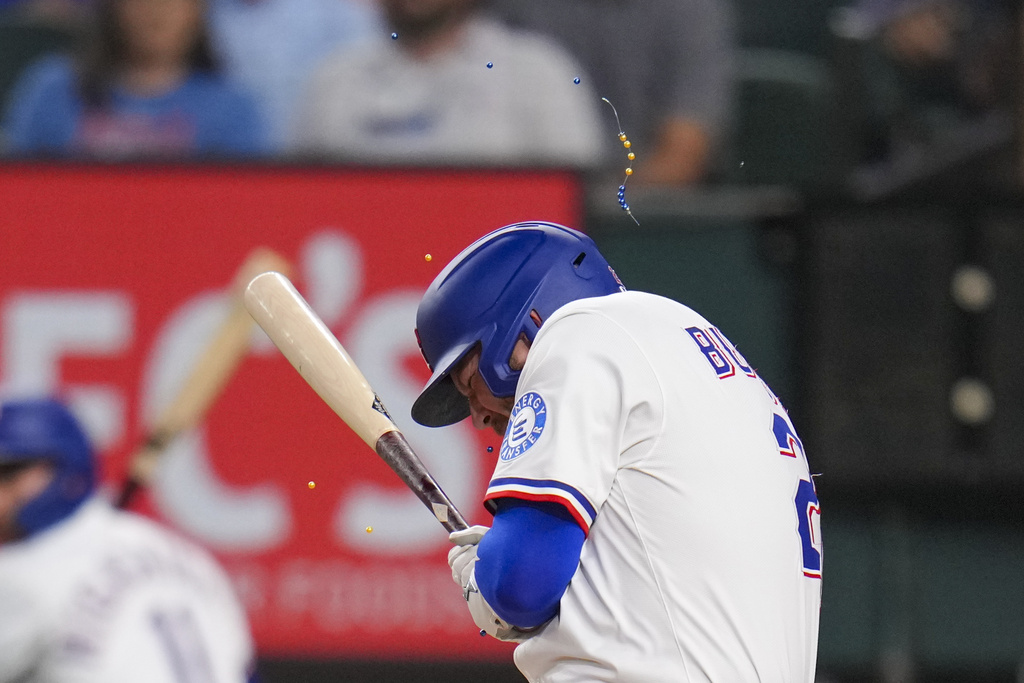 MLB(影)/唐氏症小球迷送的禮物 遊騎兵Burger避免被觸身球重傷