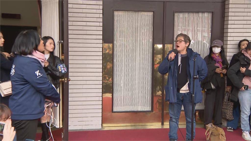 陳玉珍開戰「影視圈要飯的」金門人不忍了!啟動罷免「門檻曝光」網驚:大場面來了