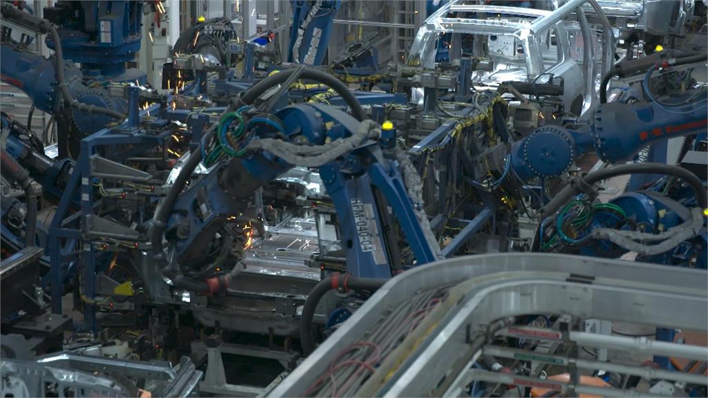 美國力推綠能產業　明年起購電動車「符合條享7500美元稅收抵免」