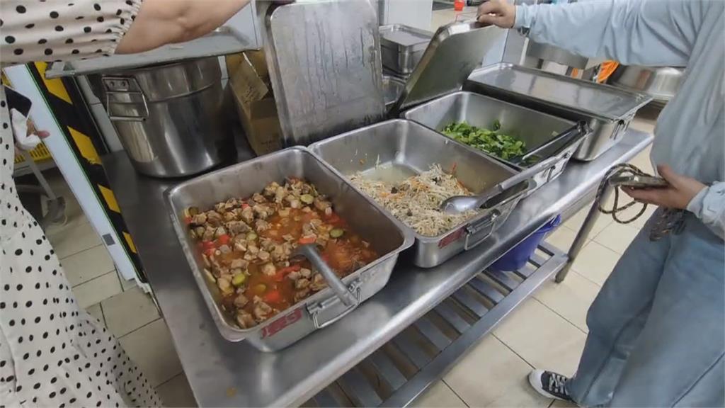高雄藍議員邱于軒丈夫涉詐! 食材行"改標洗產地"5萬交保