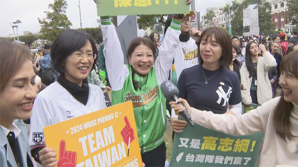 快新聞／大遊行啦啦隊直擊　蘇巧慧、林楚茵現場合唱〈台灣尚勇〉超嗨！