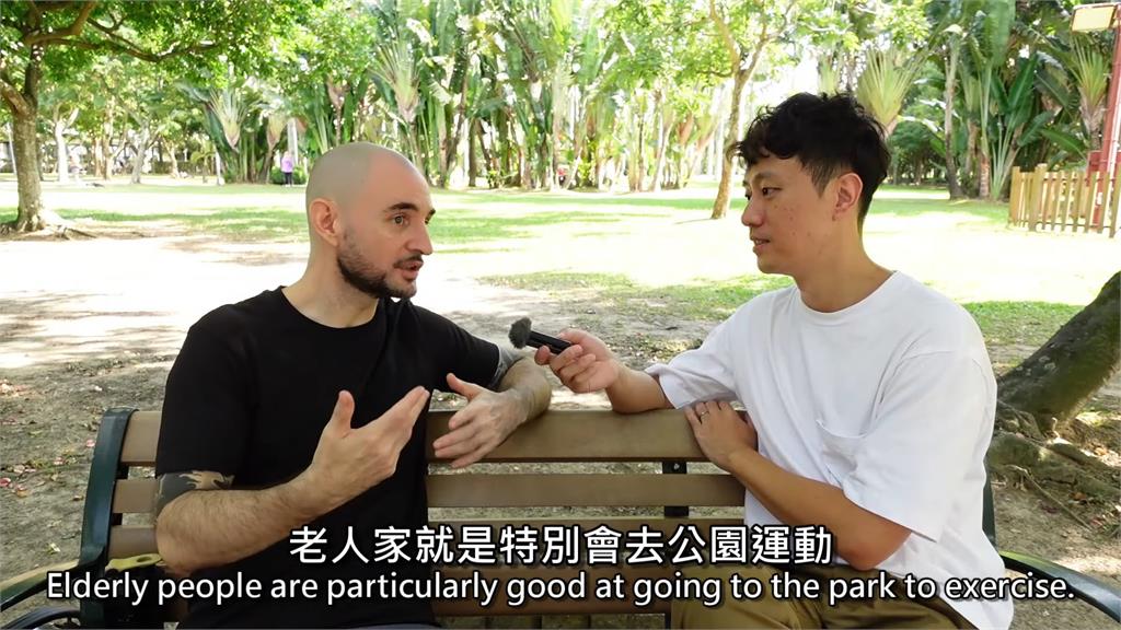 久到忘記之前樣子!愛台網紅揭來台18年改變 笑已分不出「現在過去差別」